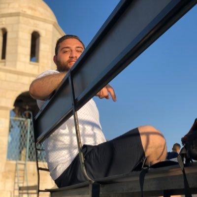 MhdShekha's profile picture. لي في الشِّعرِ حياةٌ