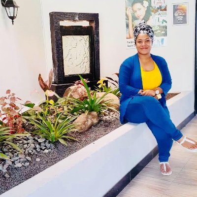 botumzub's profile picture. IF YOU KNOW YOU KNOW 😂😊

Christ is the perfect definition of LOVE 💕 

Famalia || MUSIC 🎶 || FOOD ||