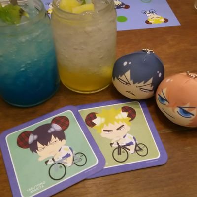 30bqn01's profile picture. コウのお取引用のアカ。25↑の社会人。東海在住。黒バス、刀剣乱舞、文スト、うたプリ、A3!、鬼滅、ツイステ、呪術、ブルロ等々。ウイブレはじめました。お取引用だけど日常も呟きます。お取引の交換は土日の手渡し最優先。明記してあれば郵送でも対応可能です。猫を飼っておりますので、アレルギー等気になる方はご遠慮ください。