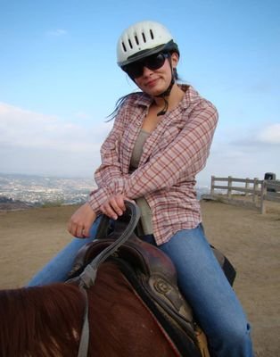 tina_countney's profile picture. honesty