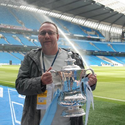 Collects football grounds, writes about football https://t.co/6sUuJvHmvX