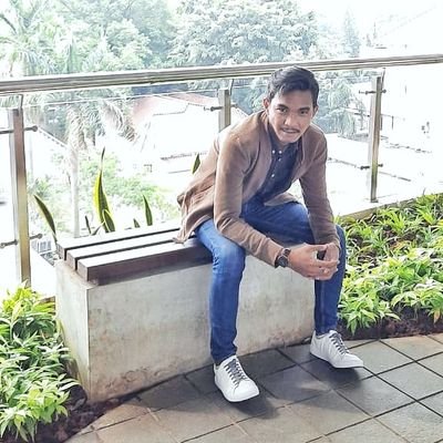 STEI S1 MANAJEMEN . Menjadikan pola pemikir utk semakin terdepan, tanpa menoleh kebelakang