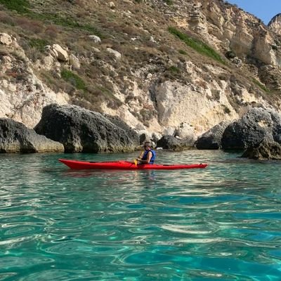 robertoibba58's profile picture. 