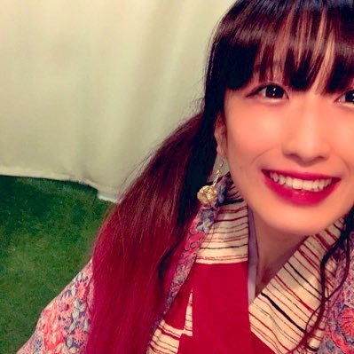 【‼️DM読みません‼️】どうか、生きていて。詩吟の道を二十五年。唄って生きています。お返事は時々。FANBOX(通販、ブログ)→ https://t.co/yzq0cjEWhX出現情報(@2jyo_yurina) 出現依頼→kuronyan.yurina@gmail.com