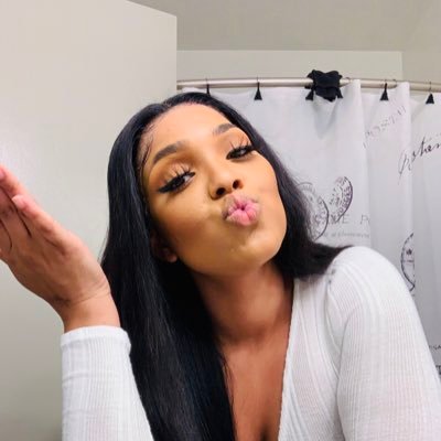 • Atlanta •Makeup artist •Class and grace are my style 🌼 •Habakkuk 2:2 #atlmua #atlantamua #Atlanta