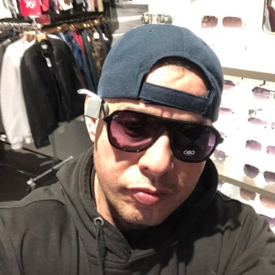 gceron211's profile picture. 