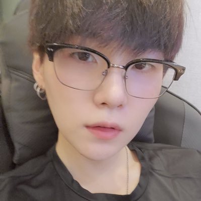silkyagust's profile picture. 