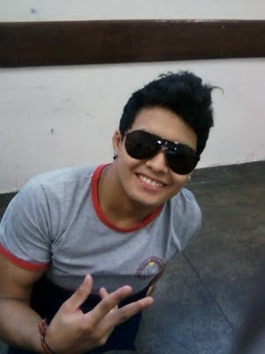Sou uma pessoa mt Bacana me segue!