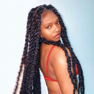 BrandiPinnix's profile picture. Dancer