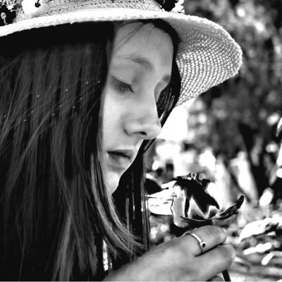 Karen_micaela16's profile picture. 