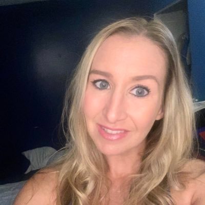 TaraD420's profile picture. life is short...be happy