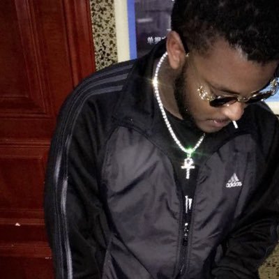 Rozaymax's profile picture. Young & Reckless #221 snap : Max.sow