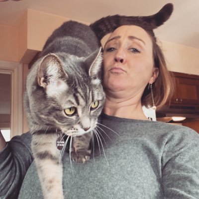 iamoblio's profile picture. I don’t really know how to use Twitter.