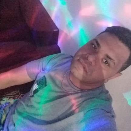 Permita-se ser oq você quiser ser nessa vida, menos infeliz .