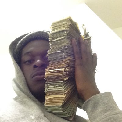 quality den quantity #FreeDoubleDeuce #HottestOut Ceo of #Gg #Lb4l