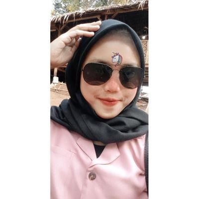 Bila jalan hidupku ini adalah sebuah rangkaian puisi, pastilah namamu yang memperindah setiap bait nya♥ || Ig;Rossyiedm18 || WA;08998628617 ||