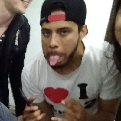 daimnaazz33's profile picture. 