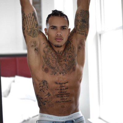 single BBC Dom (18+ ladies only) looking forward to speaking with you. this is a RP account.
