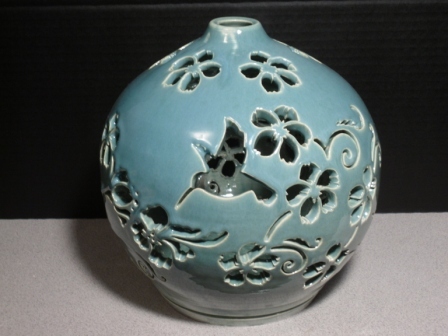 NC Potter's keeping an old tradition alive with a modern twist. North Carolina pottery at it's finest. Come see our unique pottery creations.