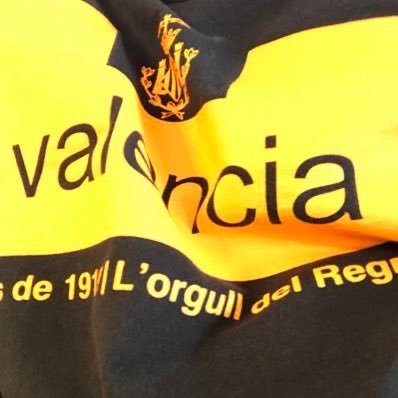 Familia, honor, tradición... Y en las malas y en las peores... Valencia CF!!!