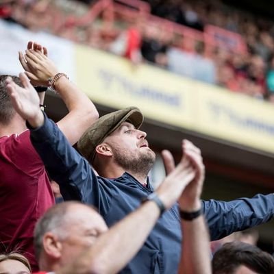 Dad, Charlton fan, injury prone runner & a part time drinker