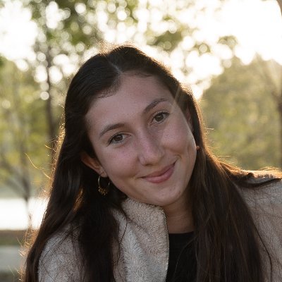 AnnaLaytham's profile picture. 