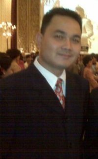 renaldirenatha's profile picture. 