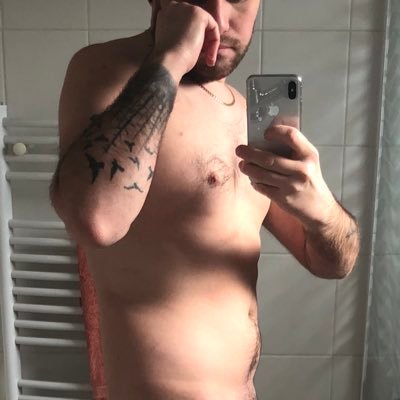 A Married 32yo Gay guy, NSFW, 8” Uncut, 6mm PA Piercing, Pierced since 2017, on PrEP, over 18’s only. 🔞 Tips very much welcome 🥹😂 Same name on Bluesky.