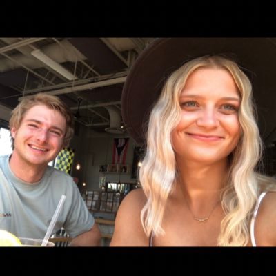 sydneyplotner's profile picture. lemme know if u want me to look at ur teeth