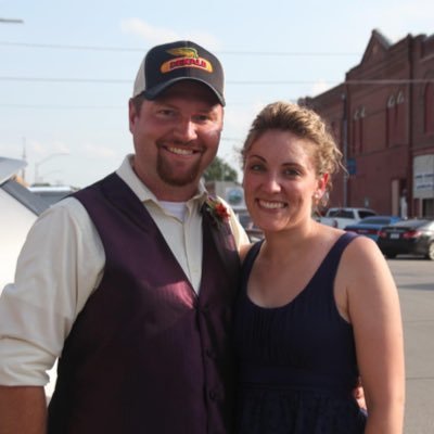 Agronomy Enthusiast. Farmer. Owner of Outside The Box Agronomy LLC w/ a Hagie High-Clearance Seeder. Bachelors Degree from Northwest Missouri State University.