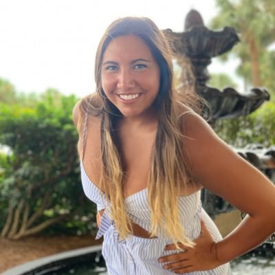 MrsKLaneSoma's profile picture. let me tell you who can fry a pork chop. it's me. #FreeTheChrisleys 🤪