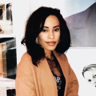 sheinthemaking's profile picture. Creative entrepreneur taking leaps of faith & dancing every chance I get 💃🏽