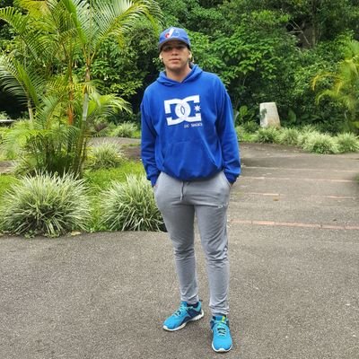 Venezolano🇻🇪

Estudiante de Derecho⚖

Amante al Béisbol⚾️