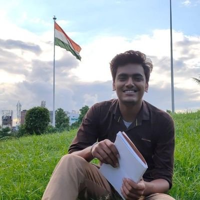 शीलम् परम भूषणम 🔱
content writer at @theteamthink
performer / actor / theatre 🎭