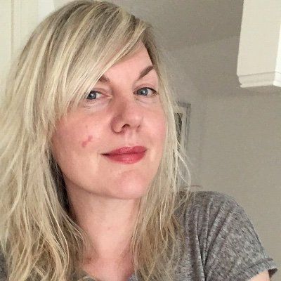 #Broadcaster • #Writer • LOVES Prince, books, laughing, and runs to burn off cake. Views are my own. Instagram: https://t.co/TjwWvnnHZg