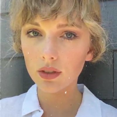 “i just think that you are what you love.” #WeStandWithTaylor