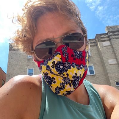 _AmyCK's profile picture. *Burgh Verified* Noisy.