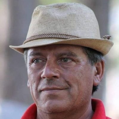 Comunista hasta después de mi muerte.
Ex minero del carbón.