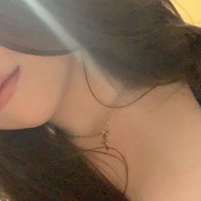 EmmaHerzog14's profile picture. x