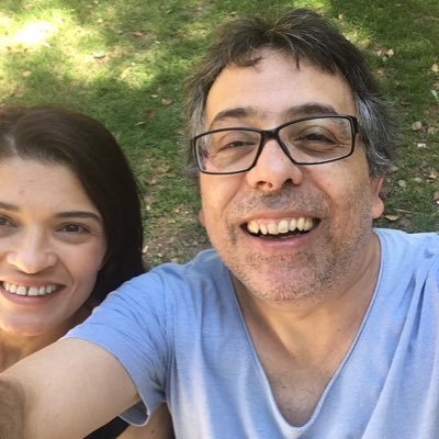 Casal feliz,amantes do nosso filhote(Arthur) de bons vinhos e comidas,cinema, musica de qualidade, Muito Petistas e apaixonados pelo Palmeiras