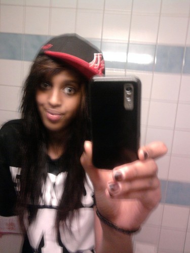 Wzuup stalker!Just kidding.
Plz follow me and I'll follow you back, Ask me anything and I'll answer.
Peace.
#TeamFollowBack.
