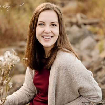 gracehallllll's profile picture. sru ‘24👩🏼‍🏫📚 cultivating kindness as I go