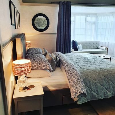 Hello and welcome to Rigsbysguesthousedoncaster, Buisness page.
@TripAdvisor.co.uk @Halloffame2018
@Fourinabed contestant 2018