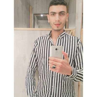 إبق قوياً عزيزاً أمام الآخرين ، ثم إذهب وعش ضعفك كاملاً أمام الله ..💔🥀