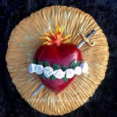 Polymer clay artist & designer of cake toppers, gifts, fairies and more. I don't like to use molds, so each piece becomes one of a kind.