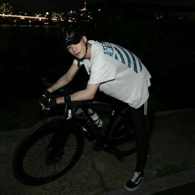 Rosetea32983210's profile picture. 이제노