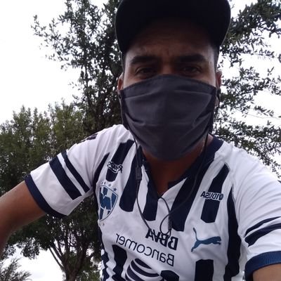 Rayado desde el 81 🇫🇮🤠amante de la coca cola, Marlboro rojos y los tkt's