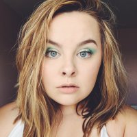 Sarah Wallen - @sarahwallettt Twitter Profile Photo