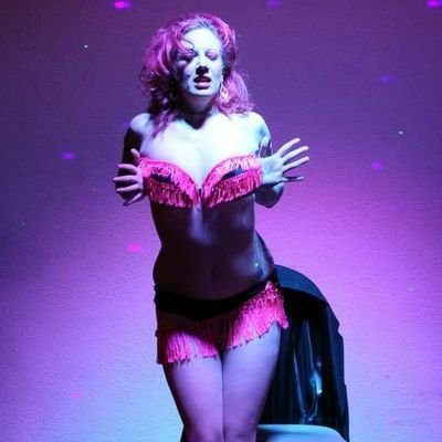 Burlesque Performer & Producer. Loves Halloween, Burly Q, Barbies, Carnival and Circus, Kitsch, Chinese Cresteds, Pop Culture, Horror and Rabble Rousing.