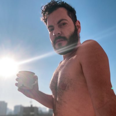 Dar chilique, que no Instagram não é chic. No mais as migalhas da internet 😂😂 https://t.co/iRDoQntJyB
